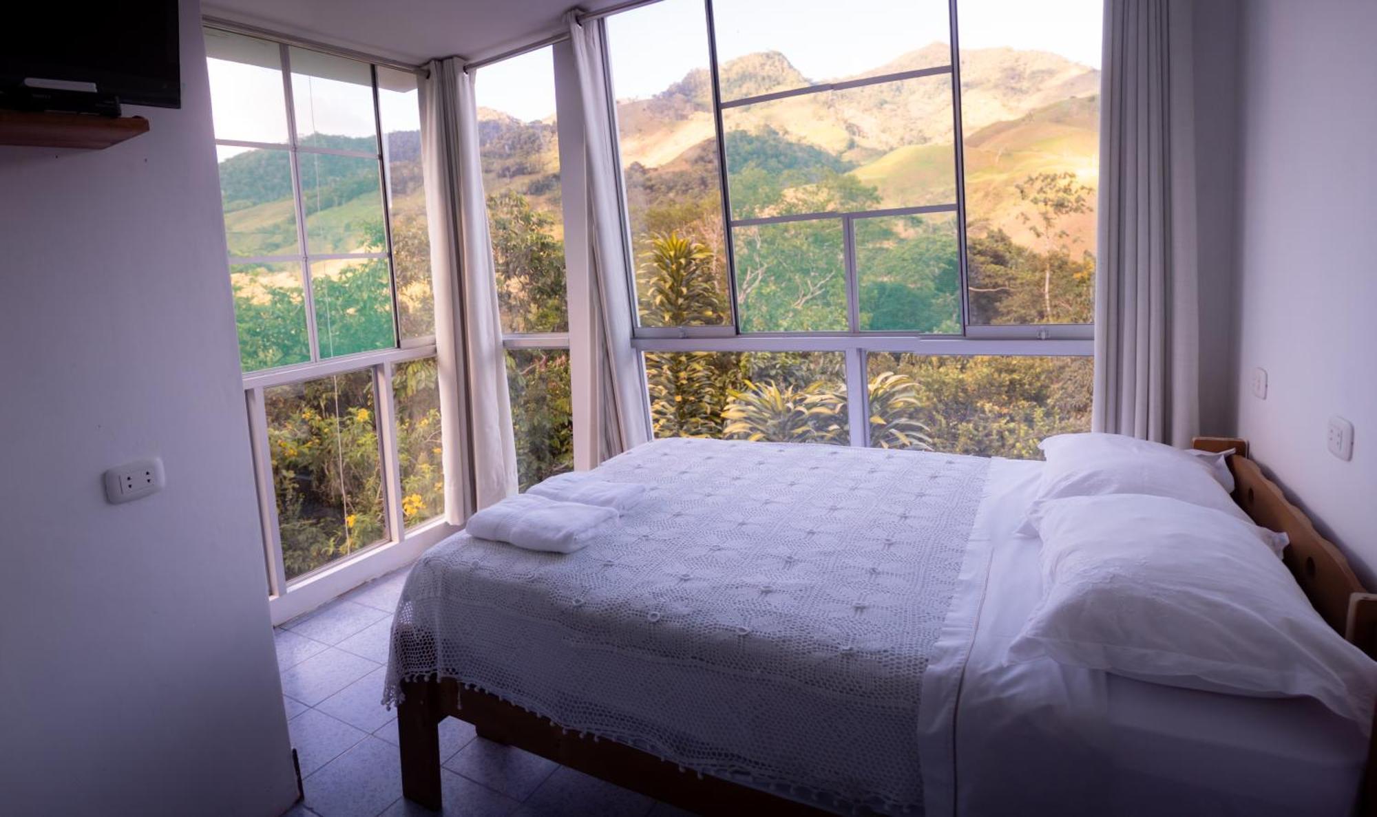 Albergue Turistico Gstir Pozuzo 객실 사진